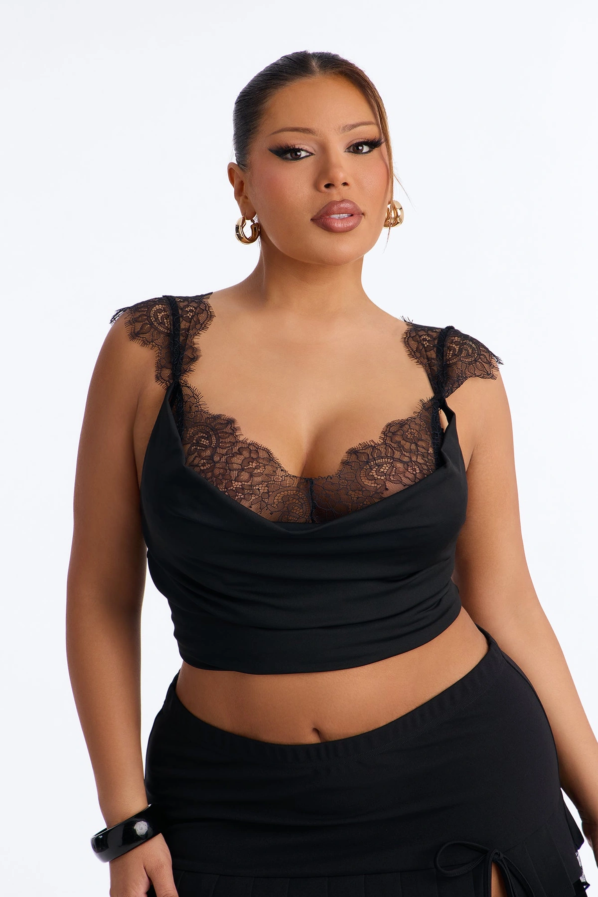 Janet Lace Trim Cowl Tank Top - Black — Preto