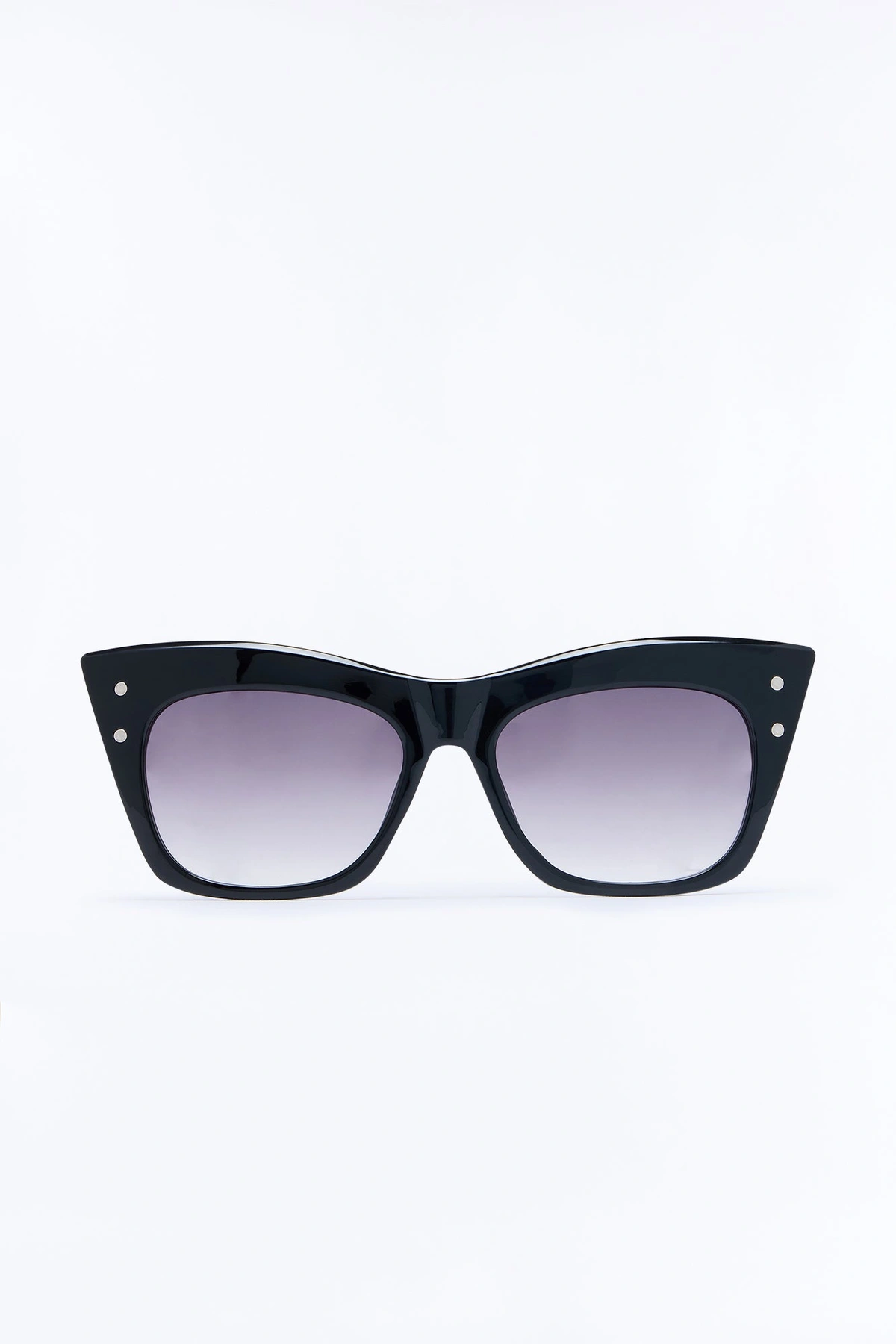 Lip Service Sunglasses - Black — Preto