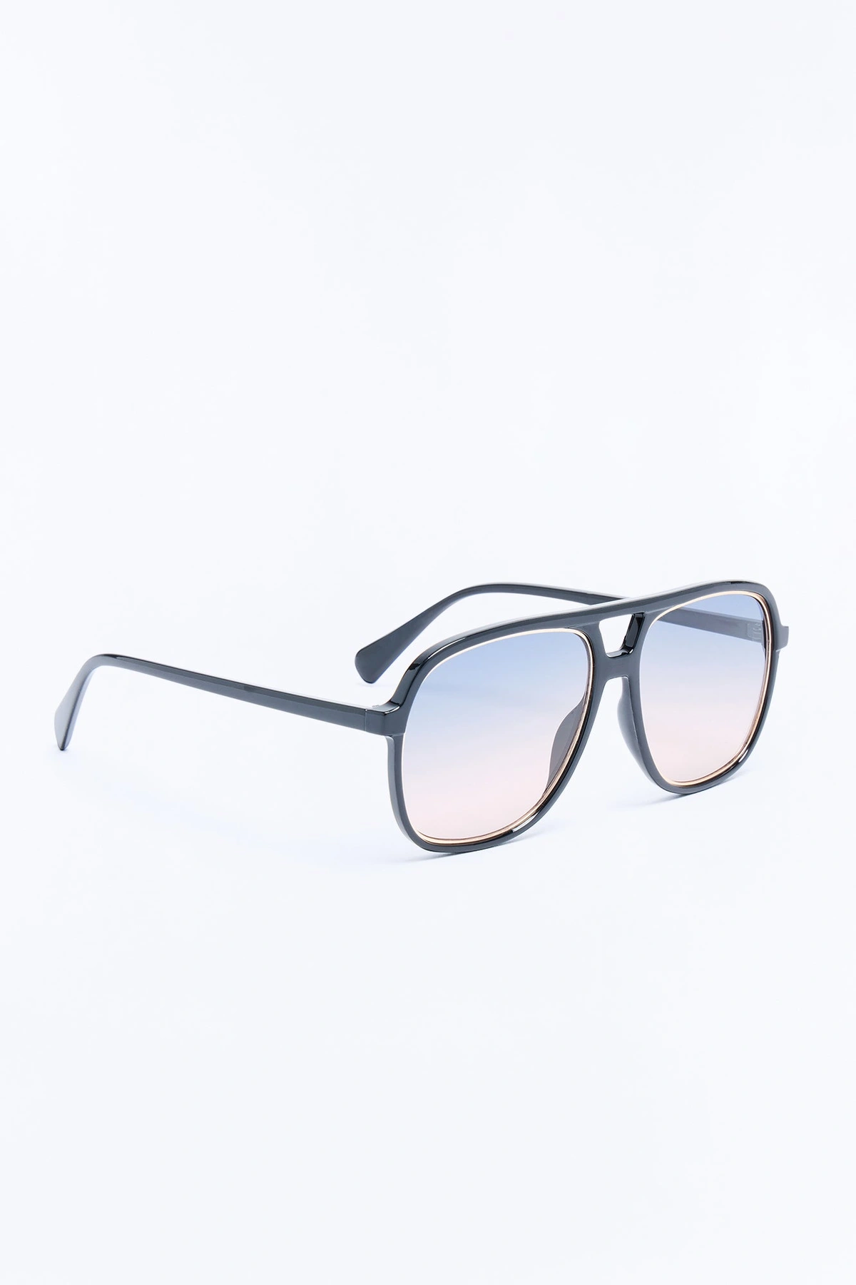 Shine On And On Sunglasses - Black — Preto
