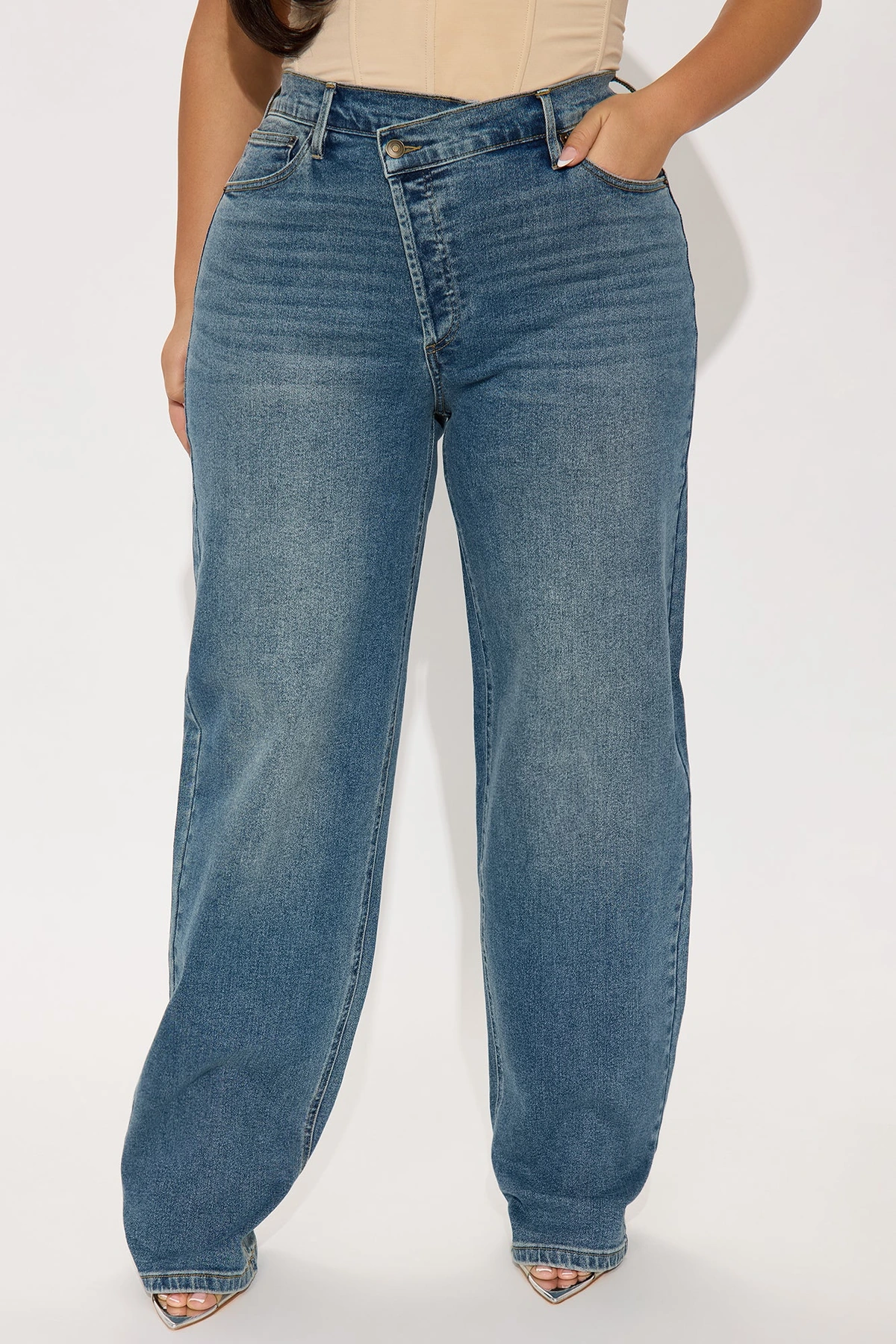 Tall In Sync Stretch Crossover Straight Leg Jeans - Dark Wash — Ganga de lavagem escura