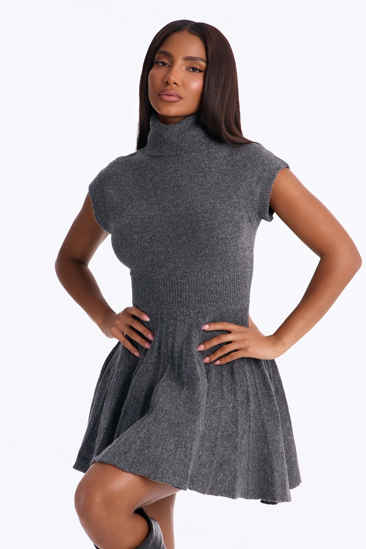 Hazel Turtle Neck Sweater Mini Dress - Charcoal — Cinzento-escuro