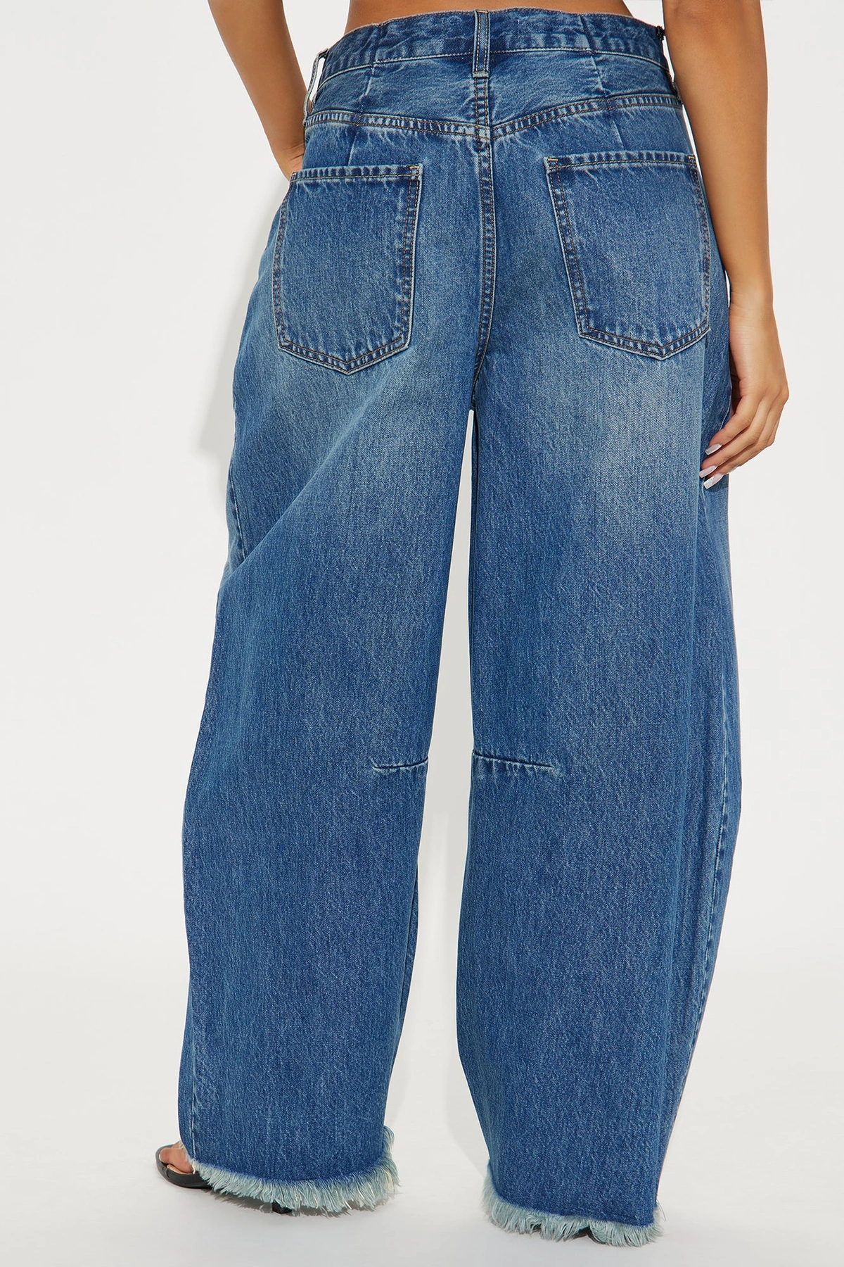 Ciao Bella Barrel Leg Jeans - Medium Wash — Ganga de lavagem média