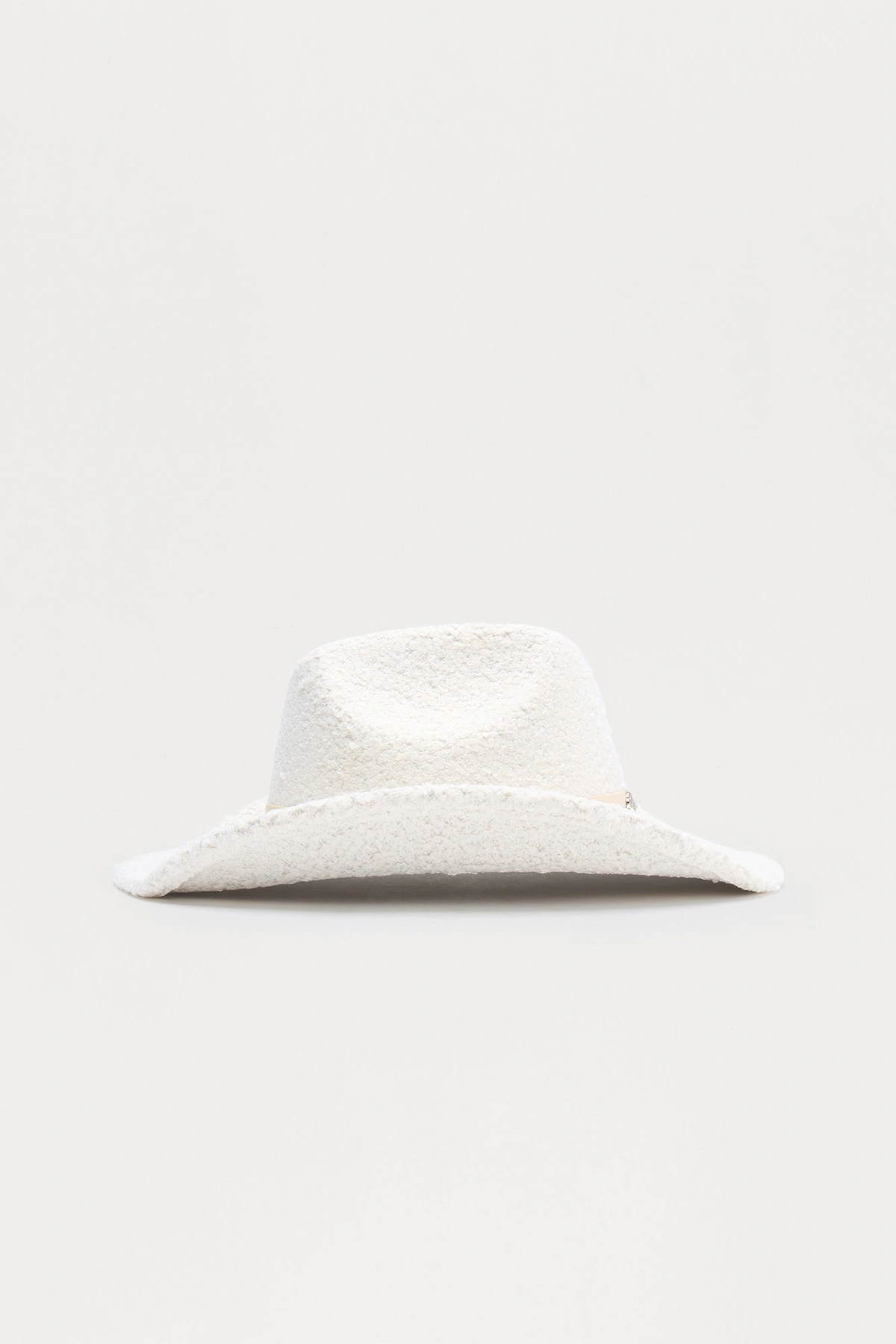 Cozy Cabin Cowboy Hat - White — Branco