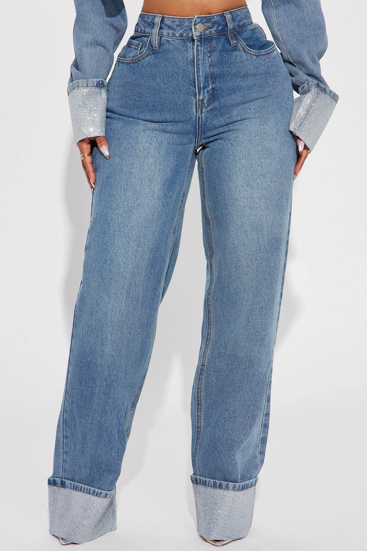 Influential Sparkle Baggy Straight Leg Jeans - Medium Wash — Ganga de lavagem média