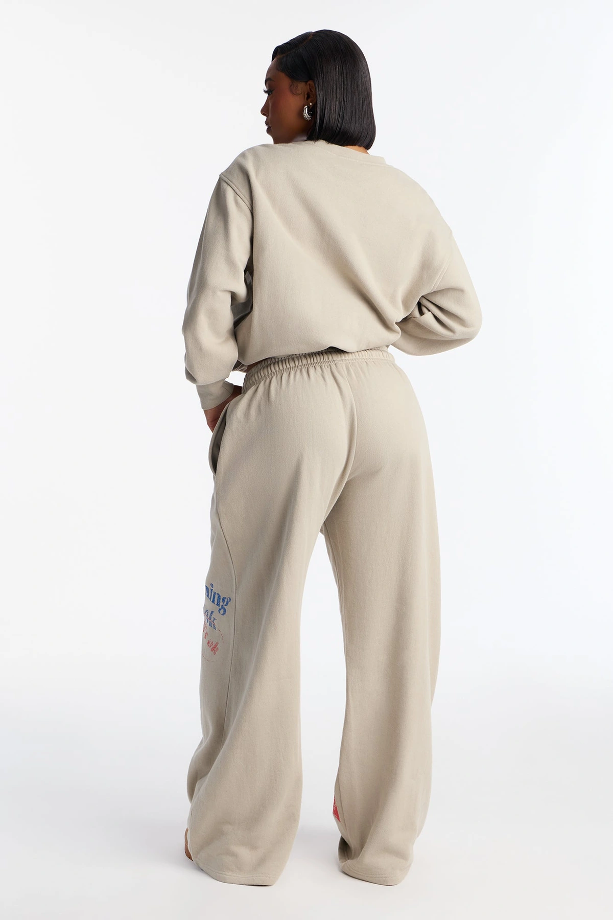 Everything Will Be Okay Fleece Pant Set - Taupe — Bege acinzentado