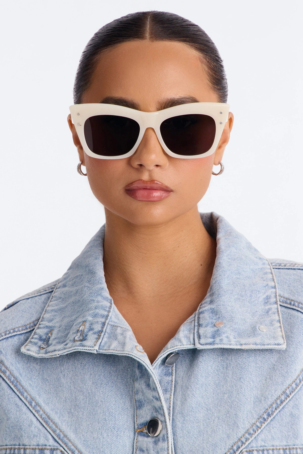 Lip Service Sunglasses - Ivory — Marfim
