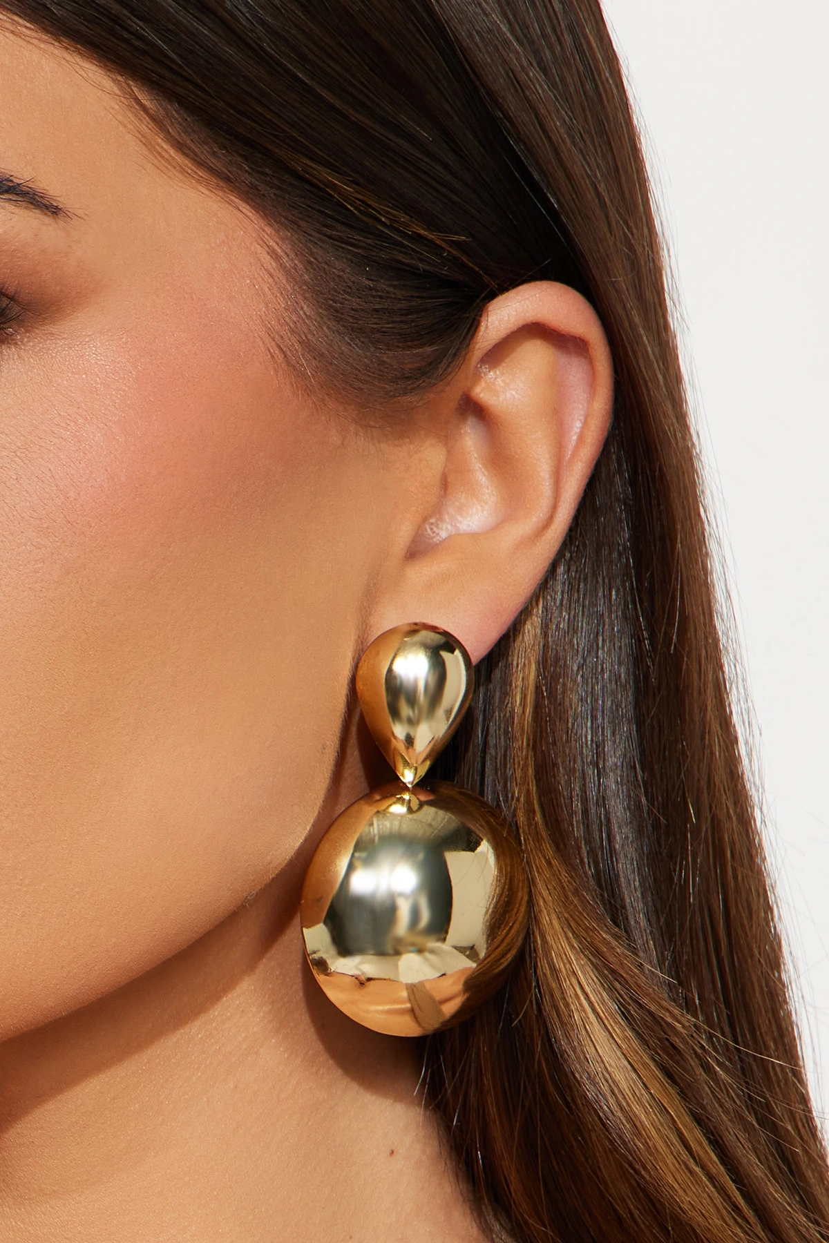 Modern Lady Drop Earrings - Gold — Dourado