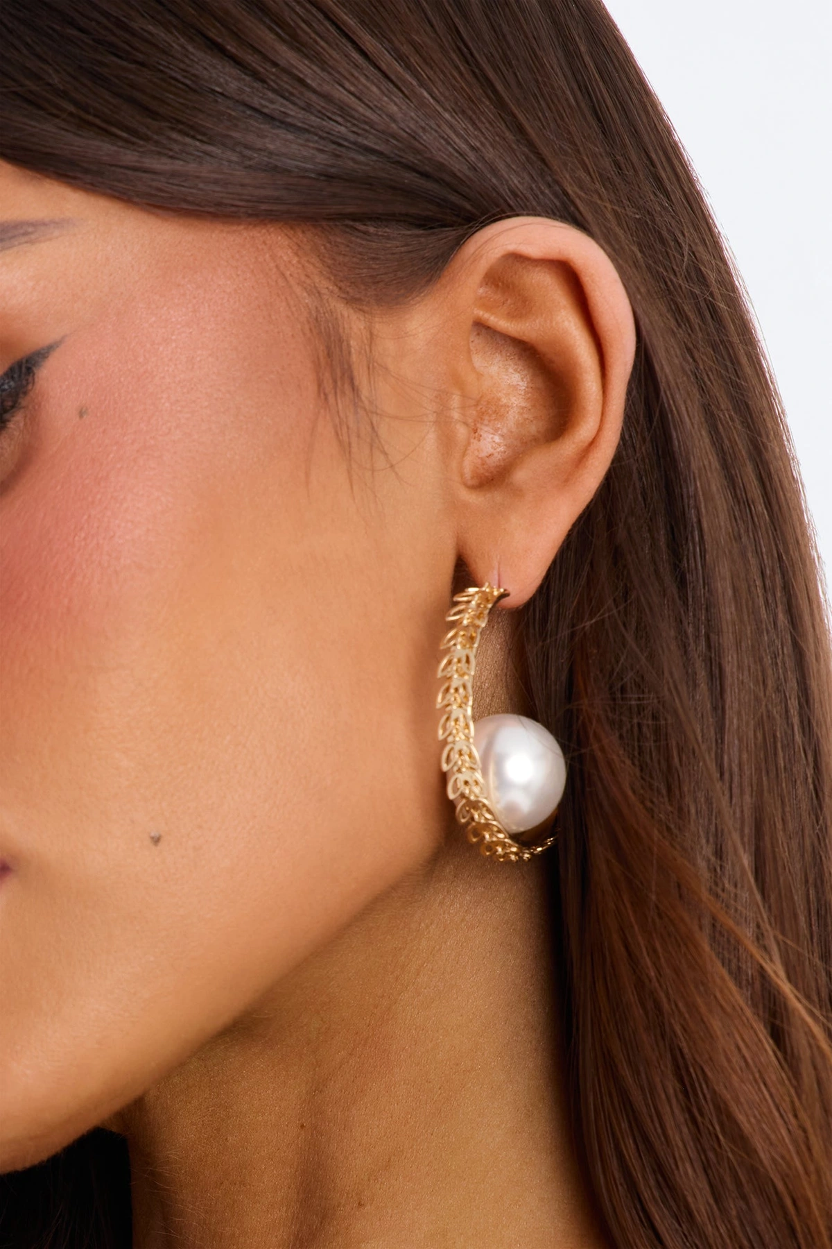 First Kiss Pearl Hoop Earrings - Gold — Dourado