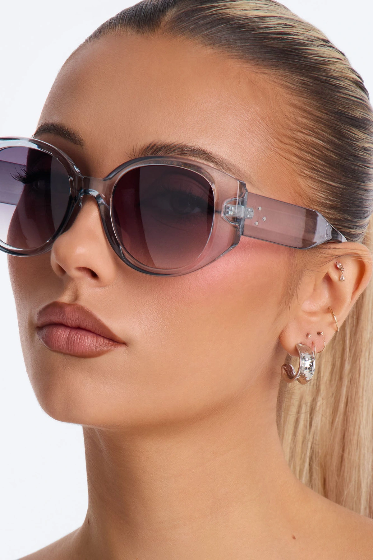 Hit Me Up Sunglasses - Grey — Cinzento