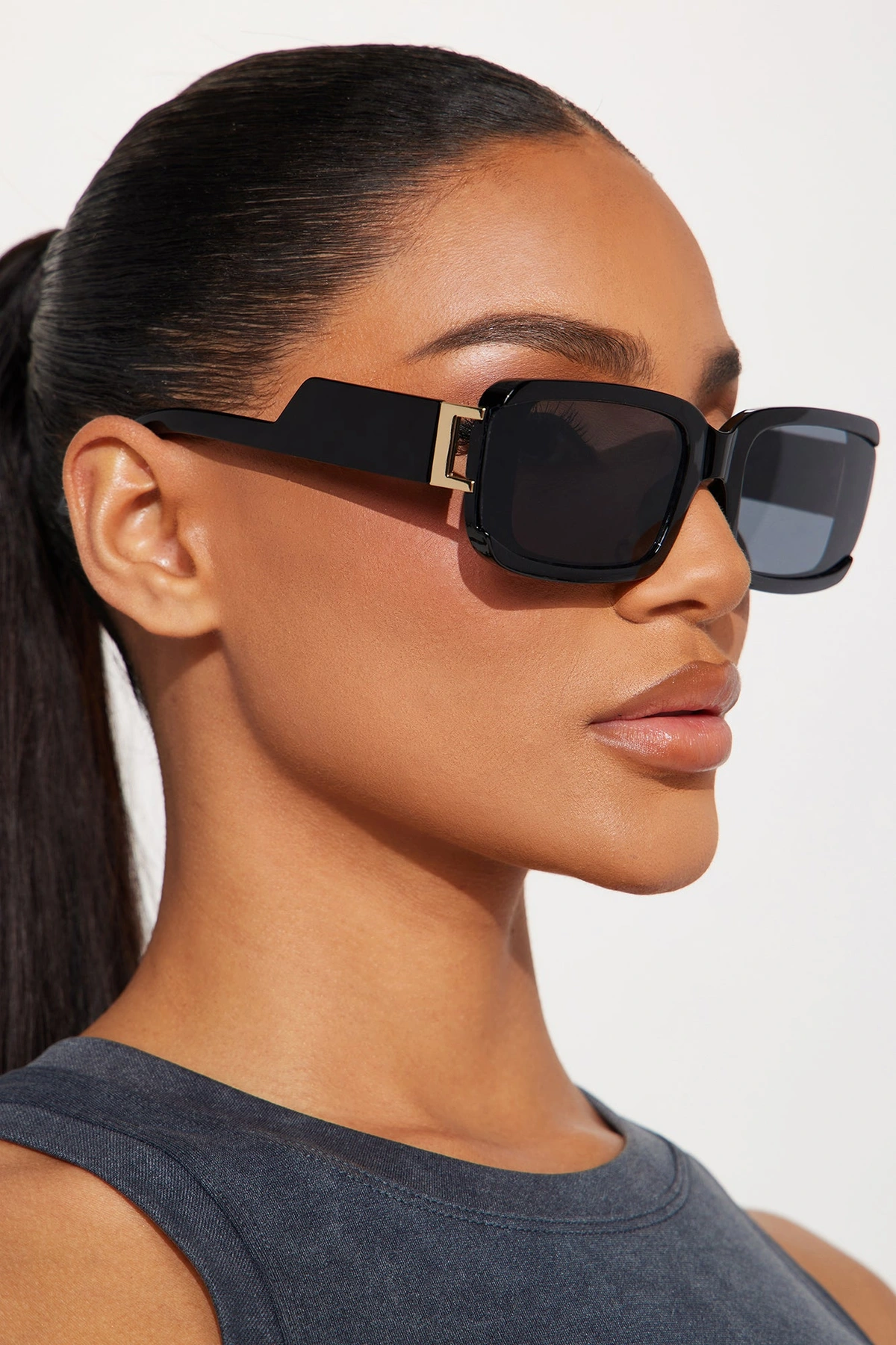 Close The Blinds Sunglasses - Black — Preto