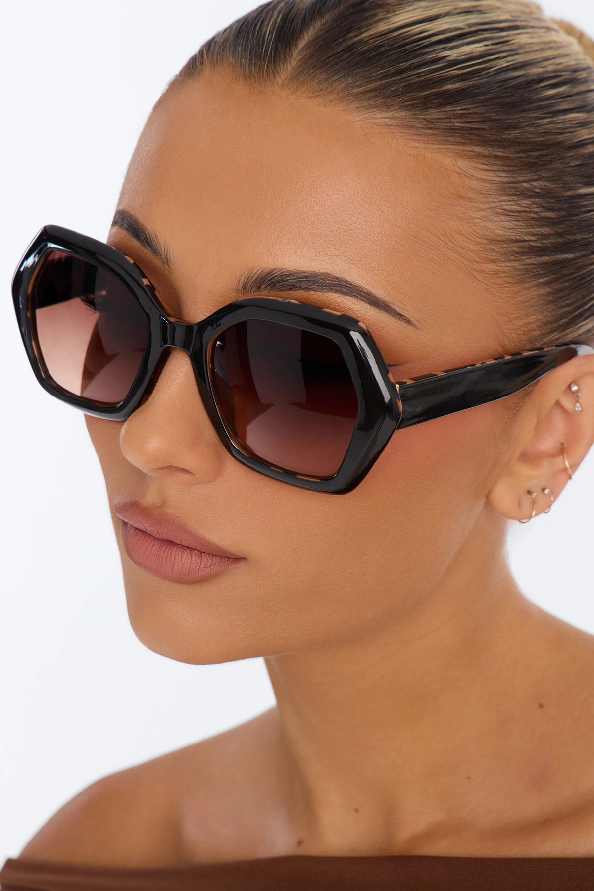 Different Vision Sunglasses - Black/Brown — Preto/Castanho