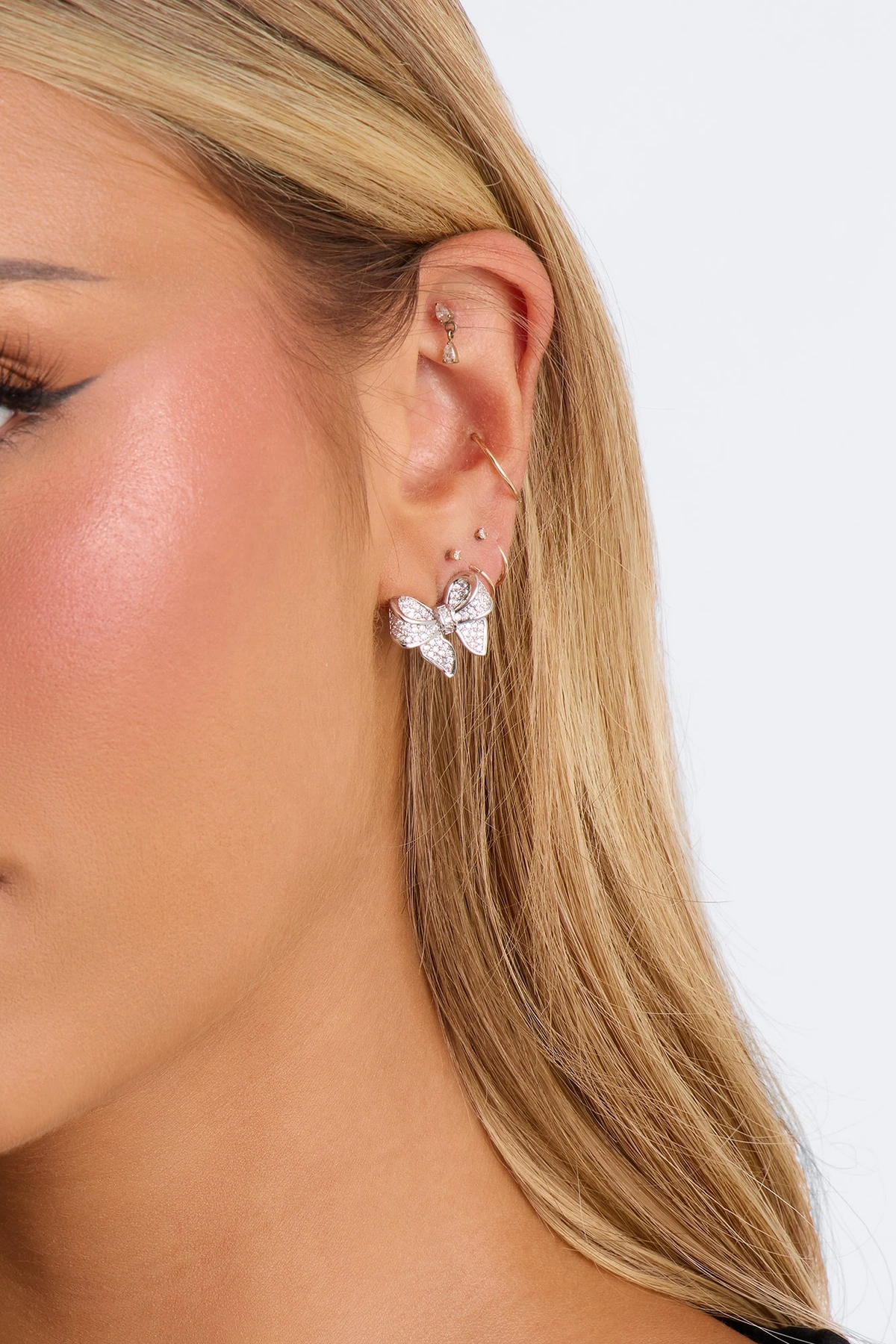 Cubic Zirconia Darling Bow Earrings - Silver — Prateado