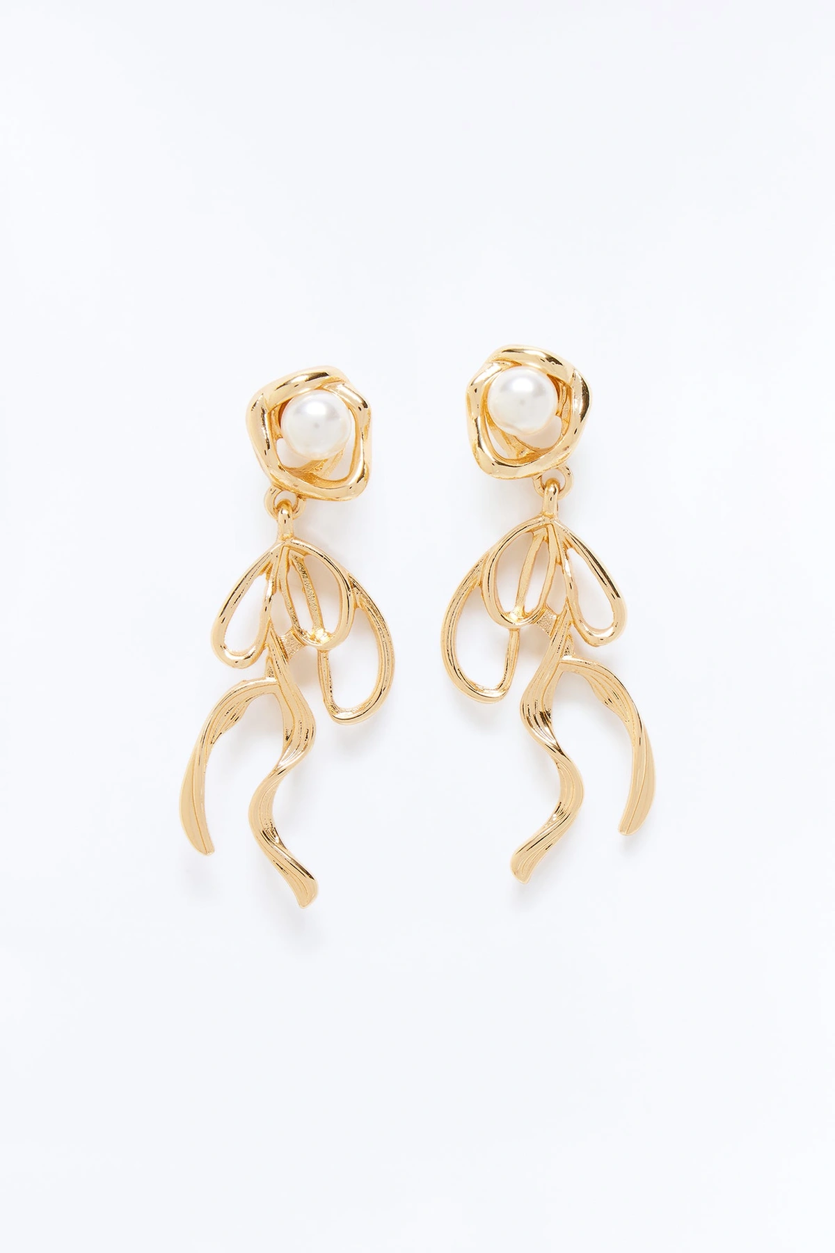 Pearl Ribbon Earrings - Gold — Dourado