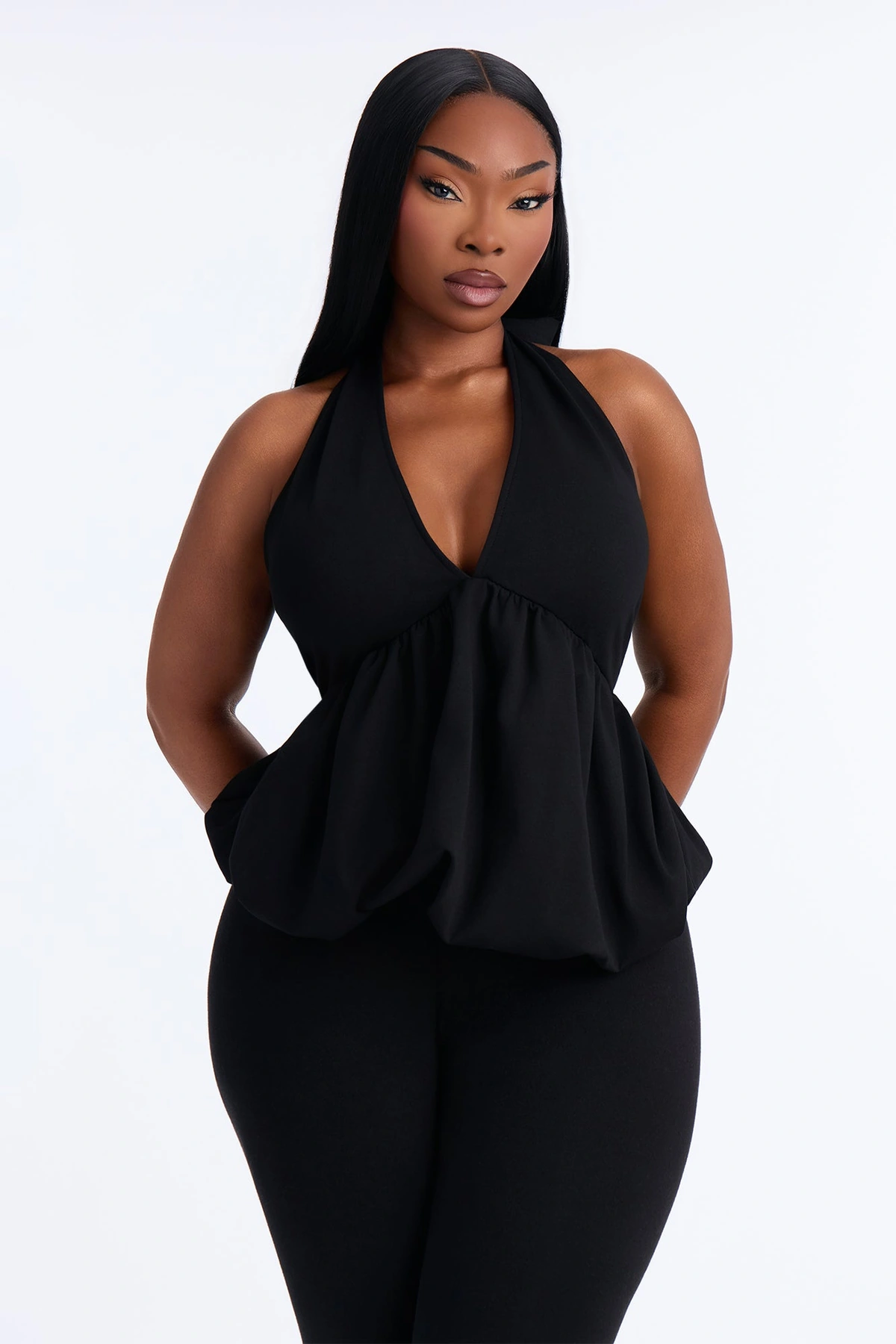 Girl Brunch Bubble Hem Halter Top - Black — Preto
