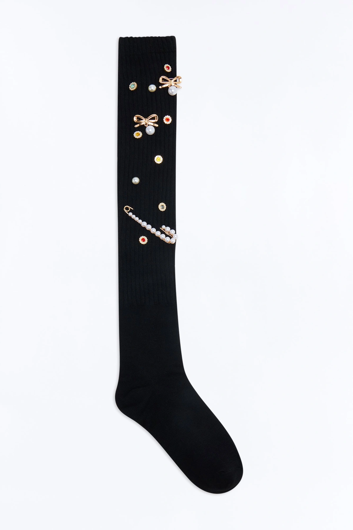 All Of Her Charm Slouchy Socks - Black — Preto
