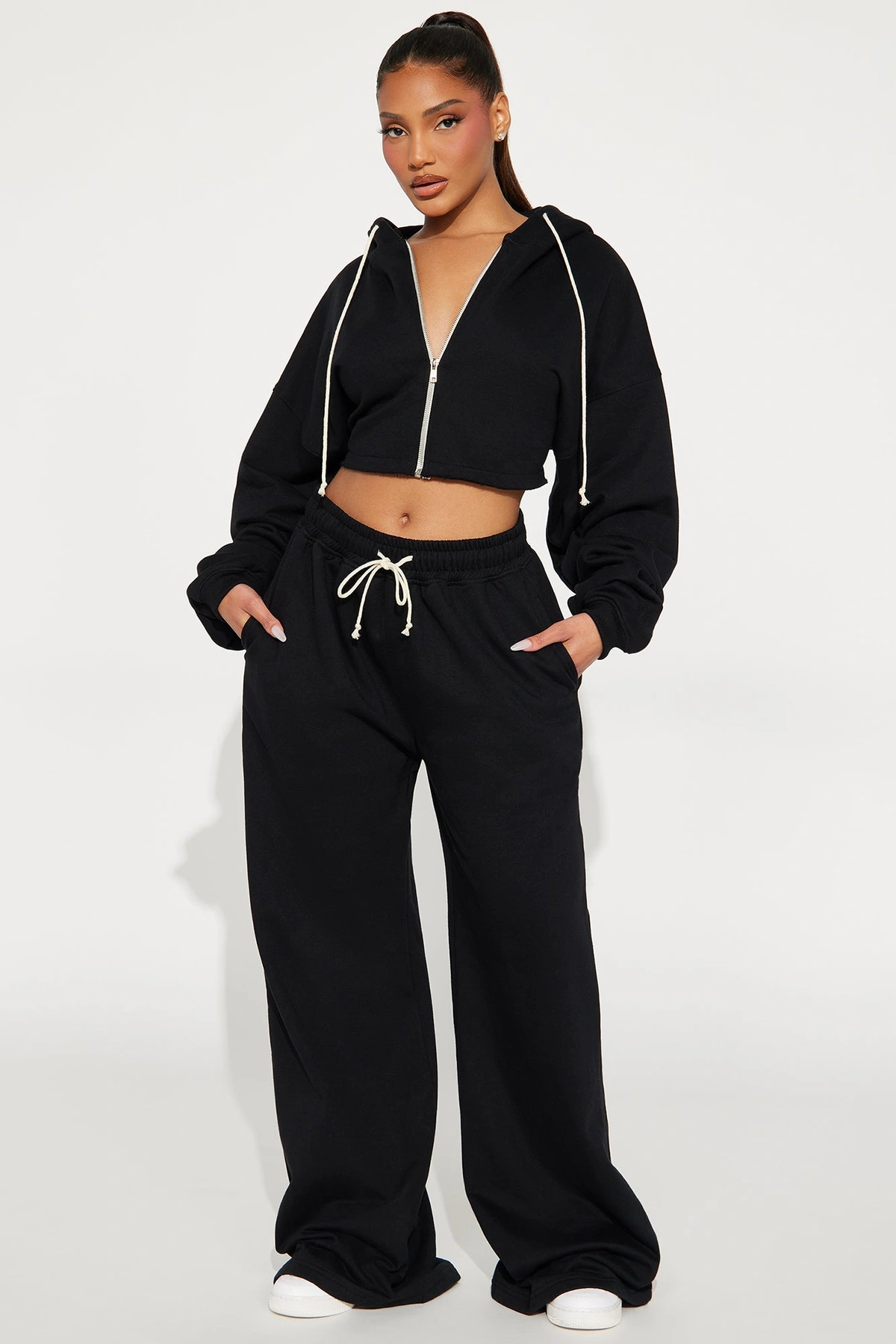On The Way Sweatpant Set - Black — Preto