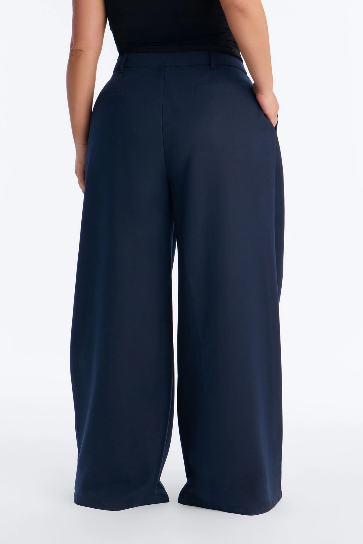 Executive Realness Pleated Wide Leg Trouser 33″ - Navy — Azul-marinho