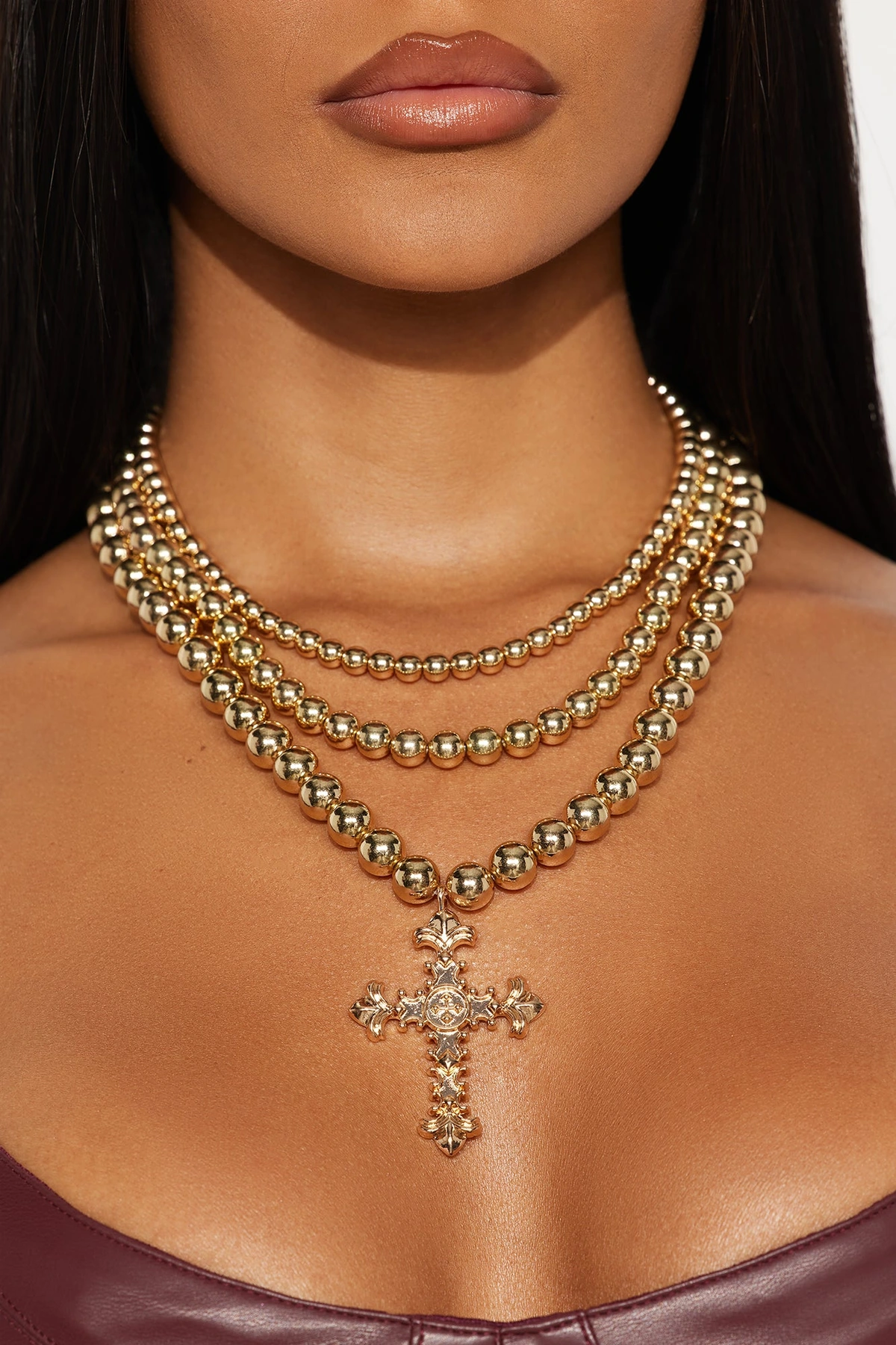Jesus Loves Me Layered Necklace - Gold — Dourado