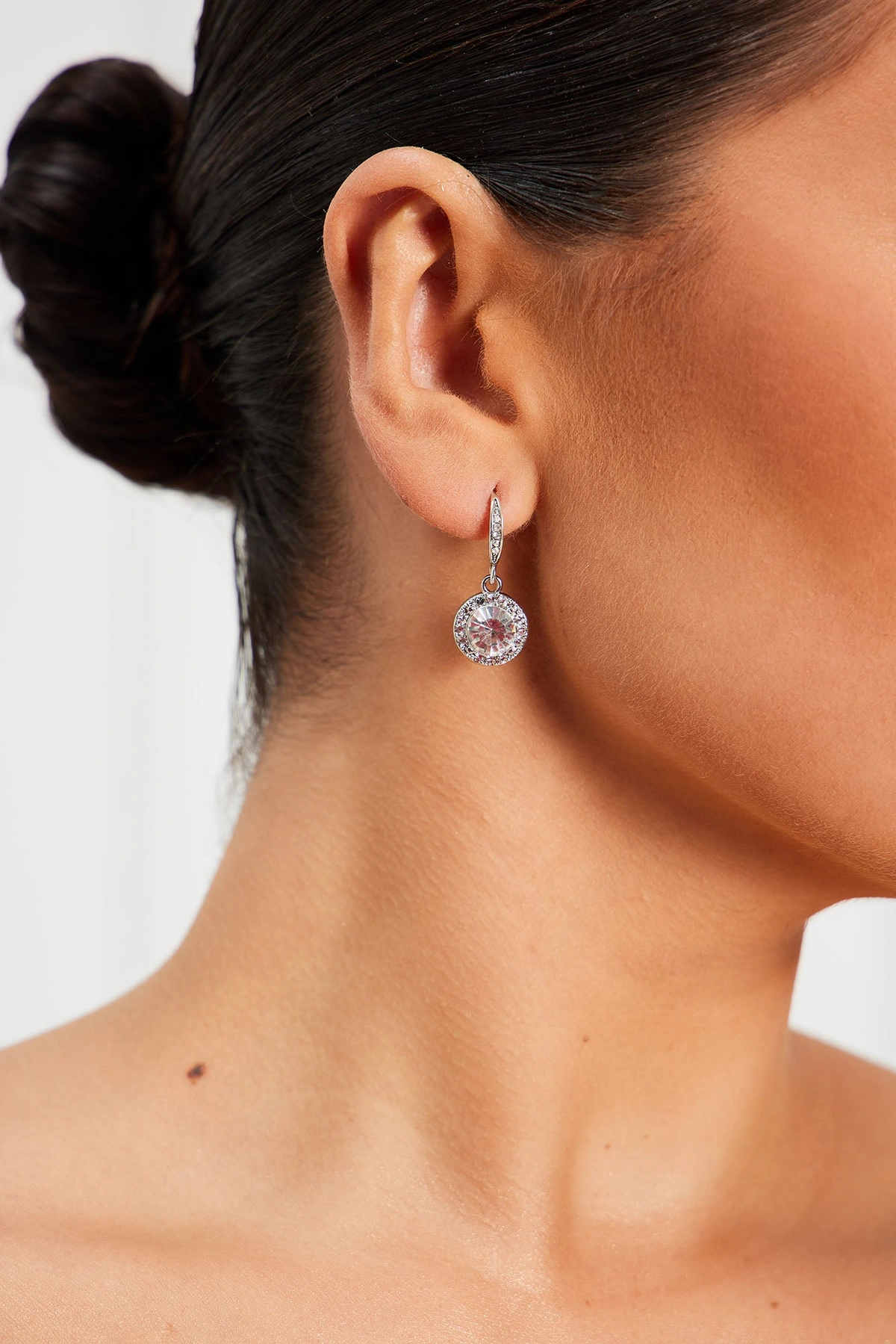 Simply Stunning Earrings - Silver — Prateado