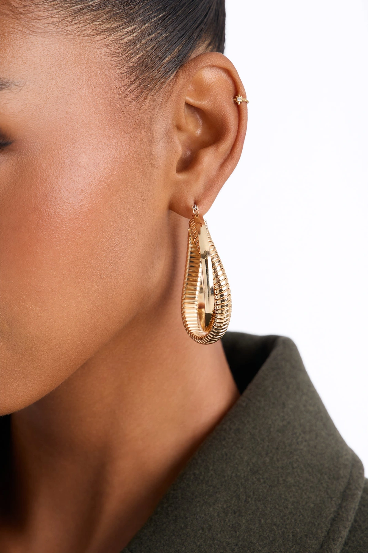 What You Wanted Hoop Earrings - Gold — Dourado