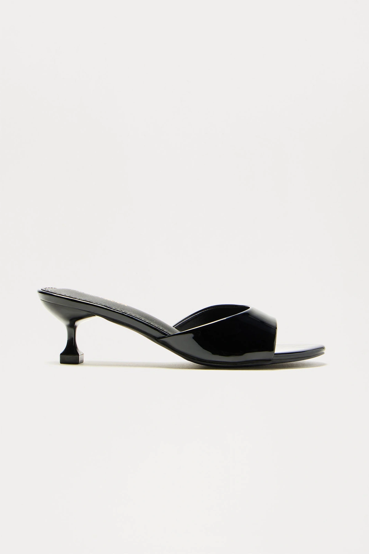 Honey Kitten Heels - Black — Preto