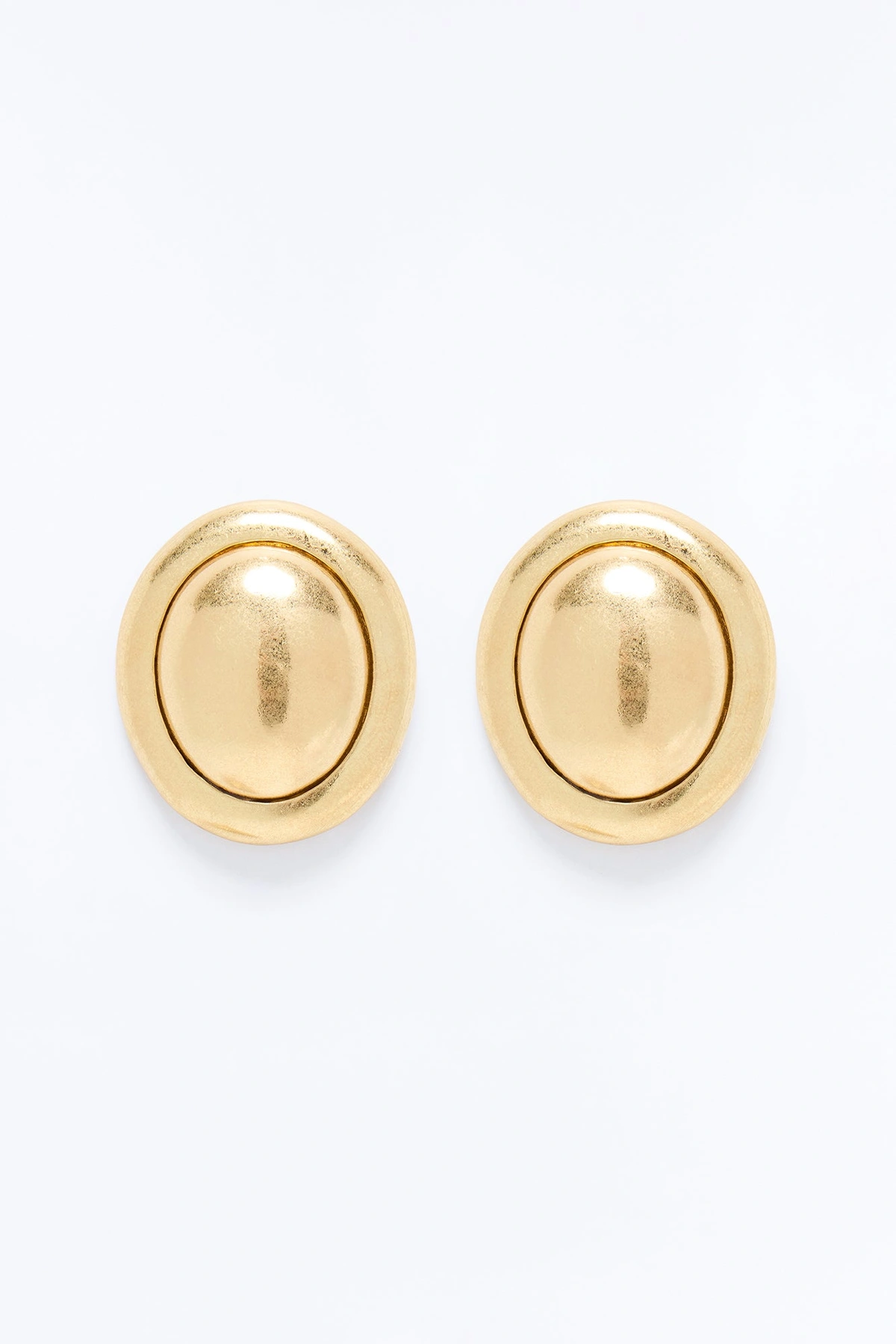 Effortless Glam Stud Earrings - Antique Gold — Antique Dourado
