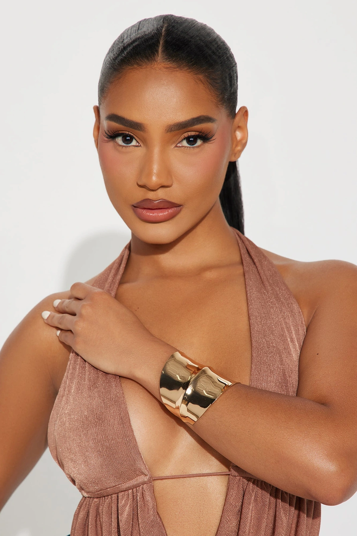 Modern Luxury Cuff Bracelet - Gold — Dourado
