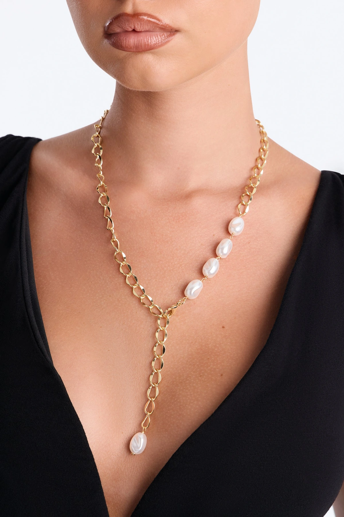 Lilibet Pearl Lariat Necklace - Gold — Dourado