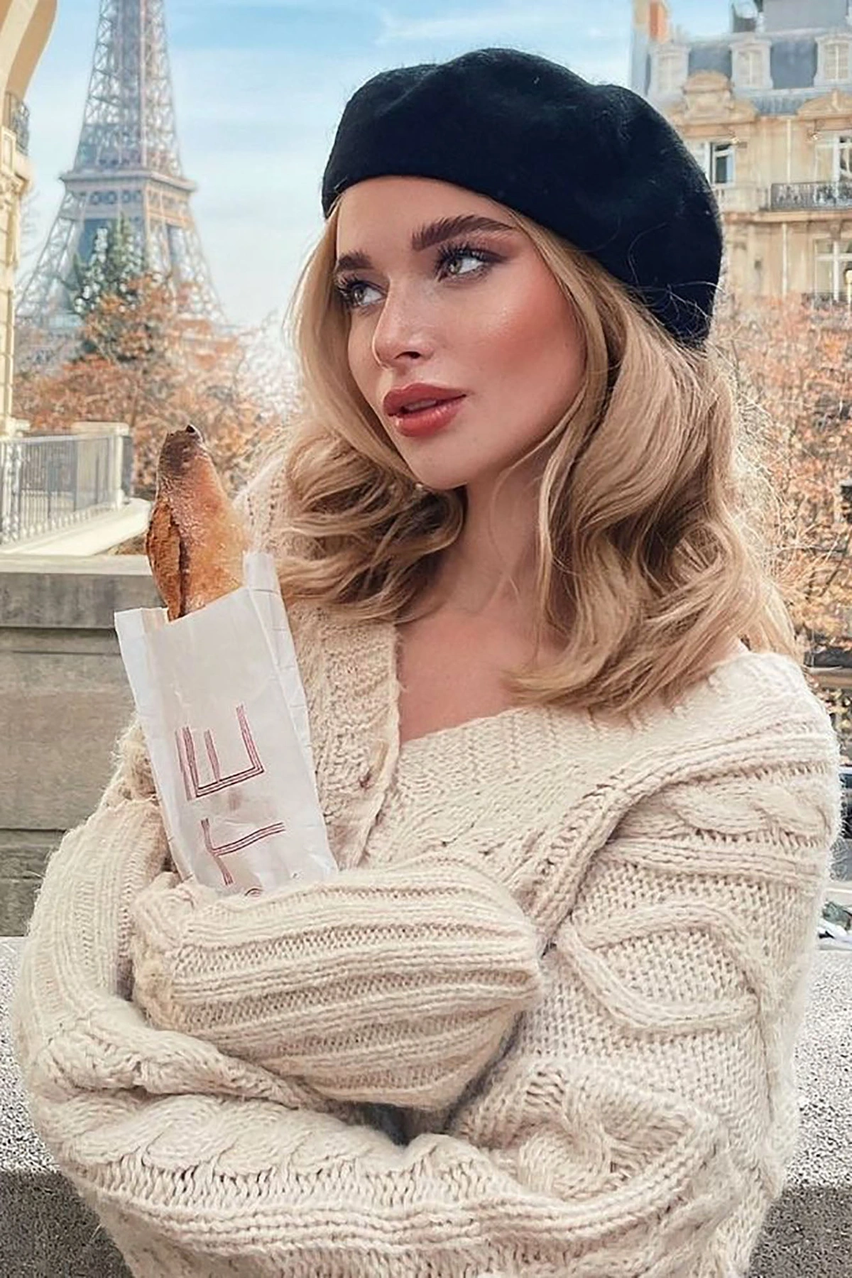Beauty And The Babe Beret - Black — Preto