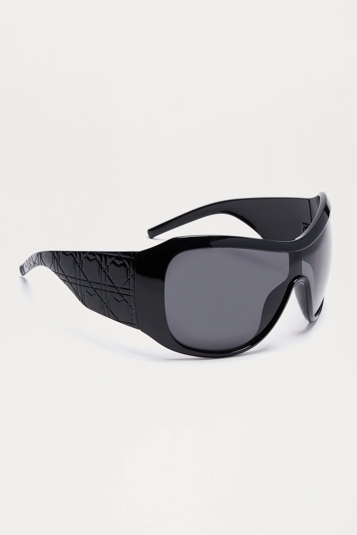 So Into Myself Sunglasses - Black — Preto