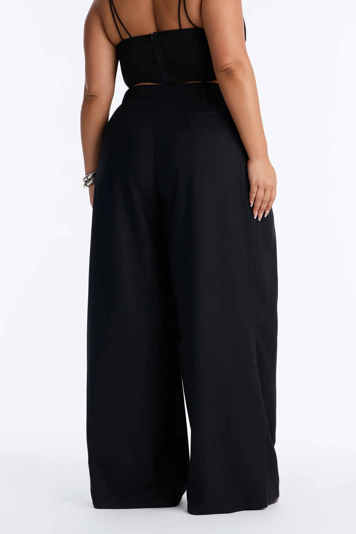Executive Realness Pleated Wide Leg Trouser 33″ - Black — Preto