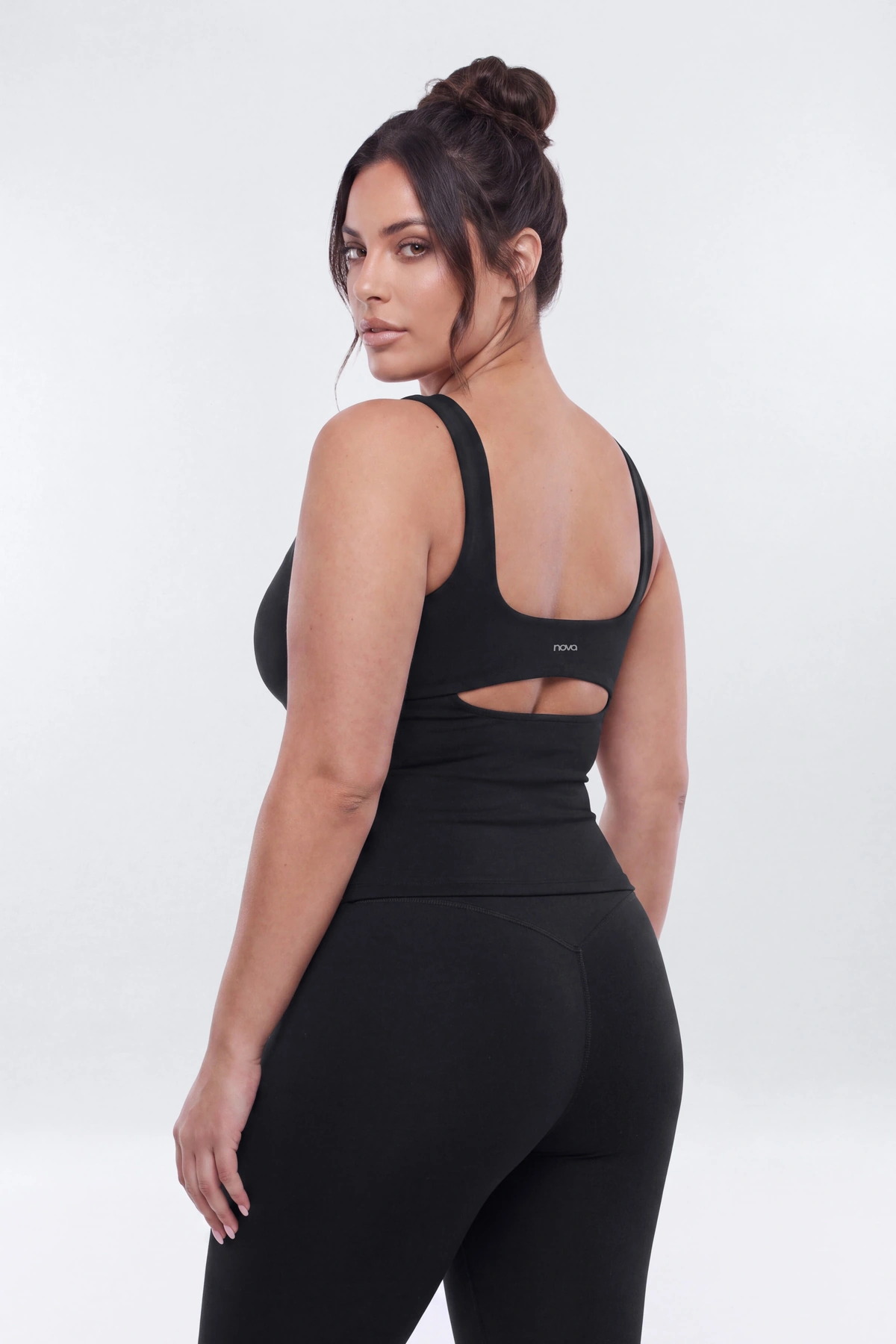 CloudForm™ Cut Out Back Sport Tank - Black — Preto