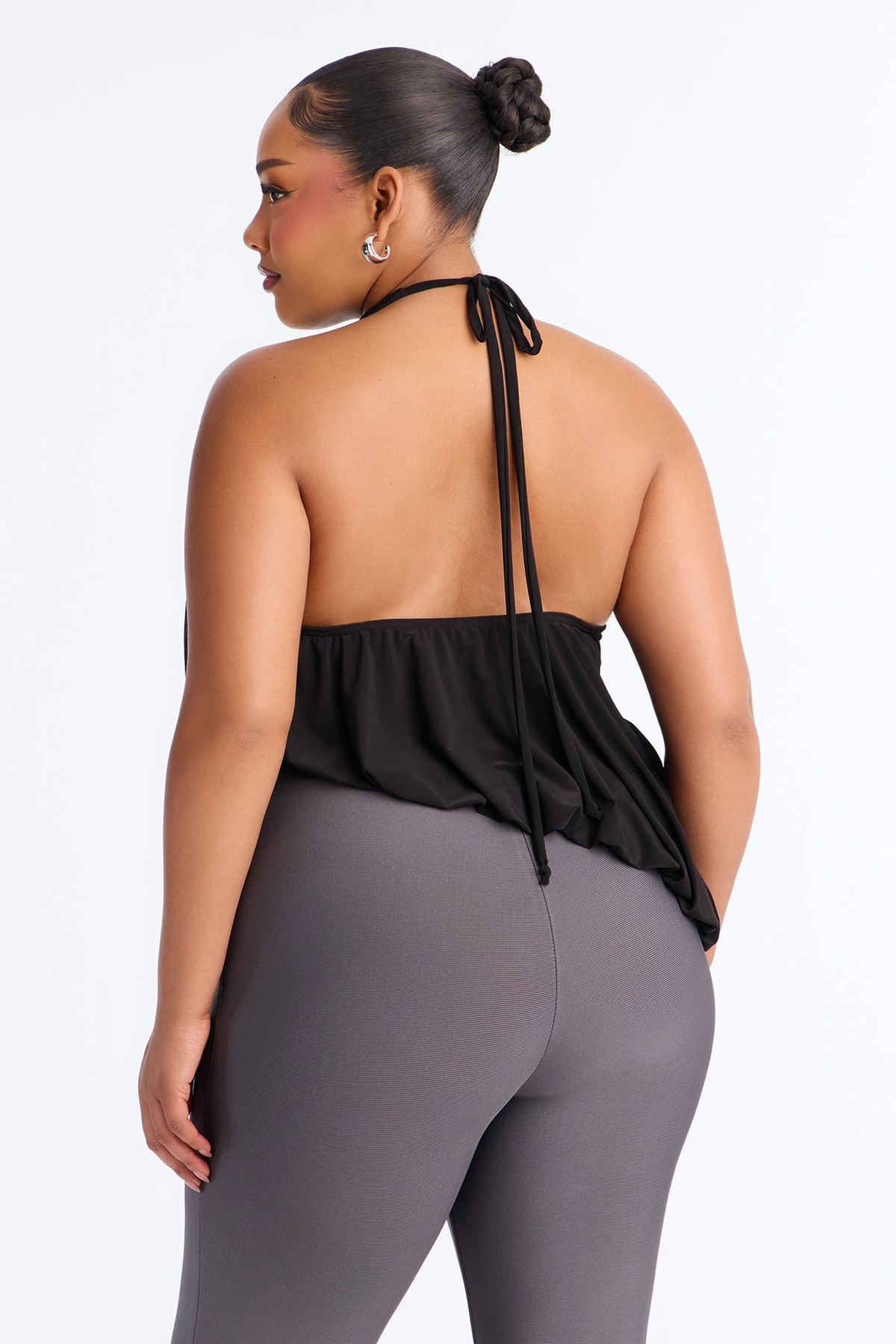 Selena Ruched Asymmetrical Halter Top - Black — Preto