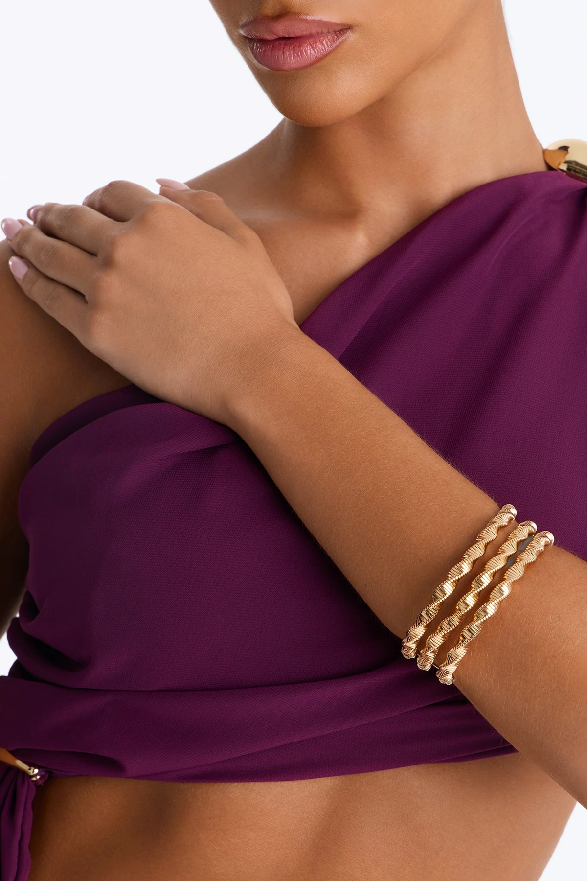 Infinity Twist Bracelet - Gold — Dourado