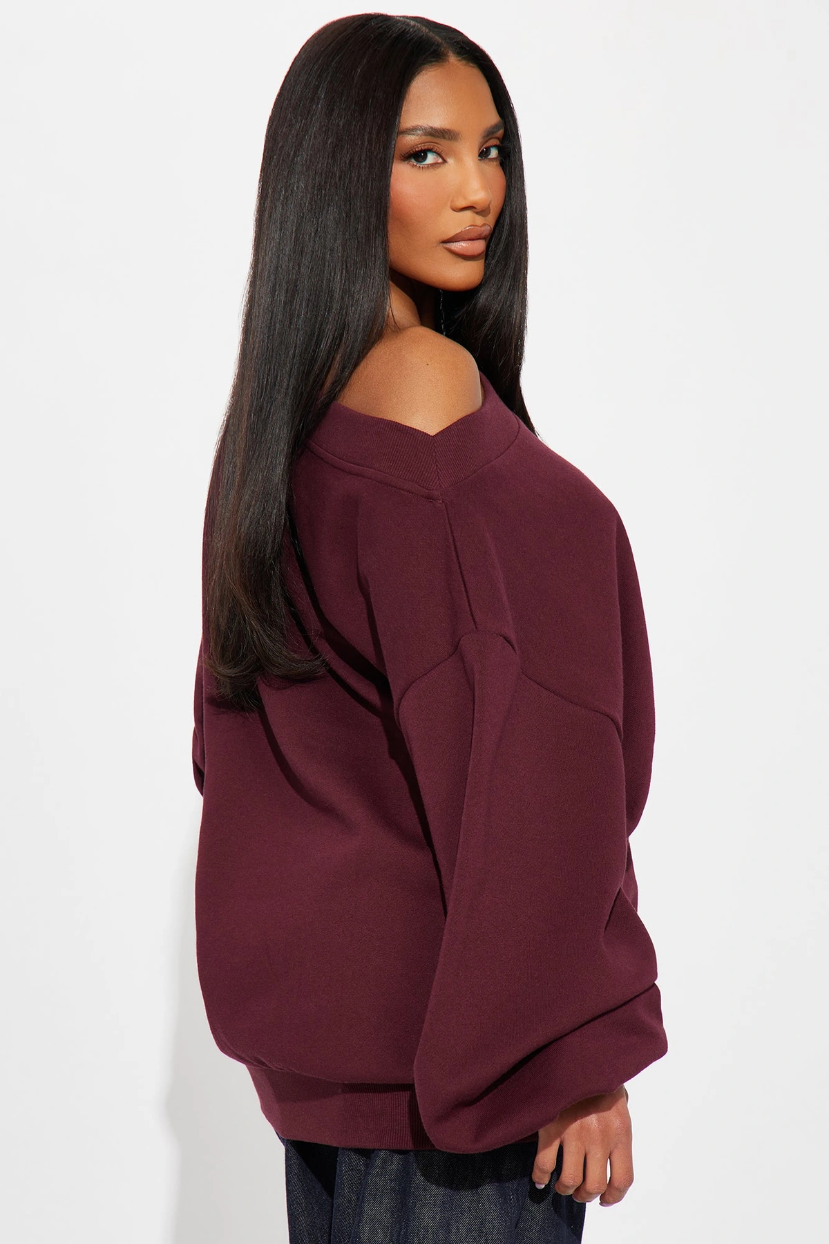Vera Off Shoulder Oversized Sweatshirt - Burgundy — Bordô