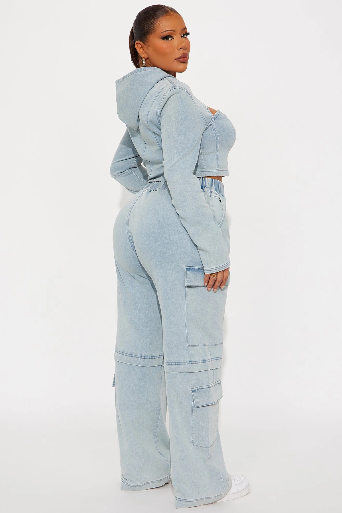 Leylah Denim Cargo Pant Set - Light Wash — Ganga de lavagem clara