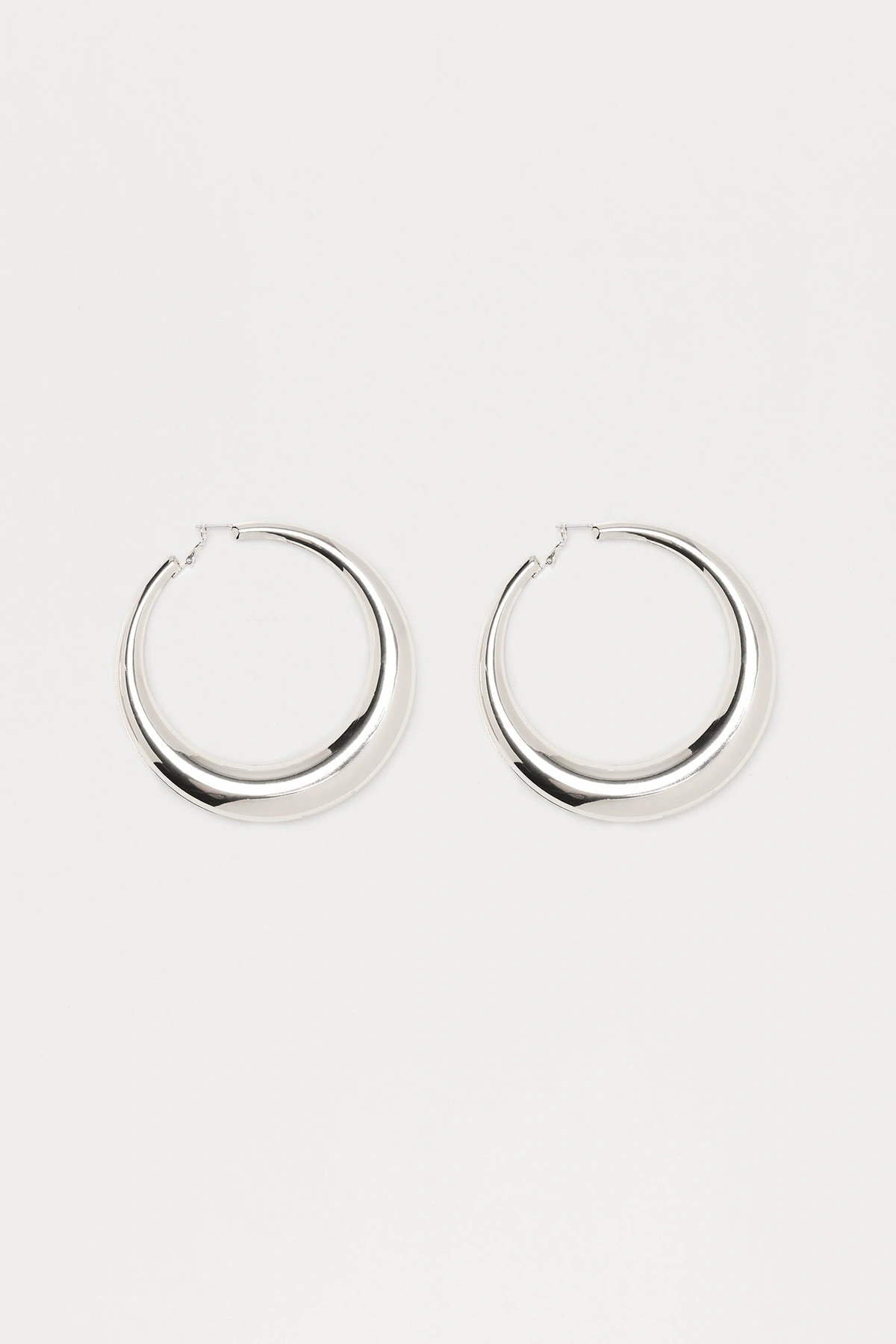 Catalina Oversized Hoop Earrings - Silver — Prateado