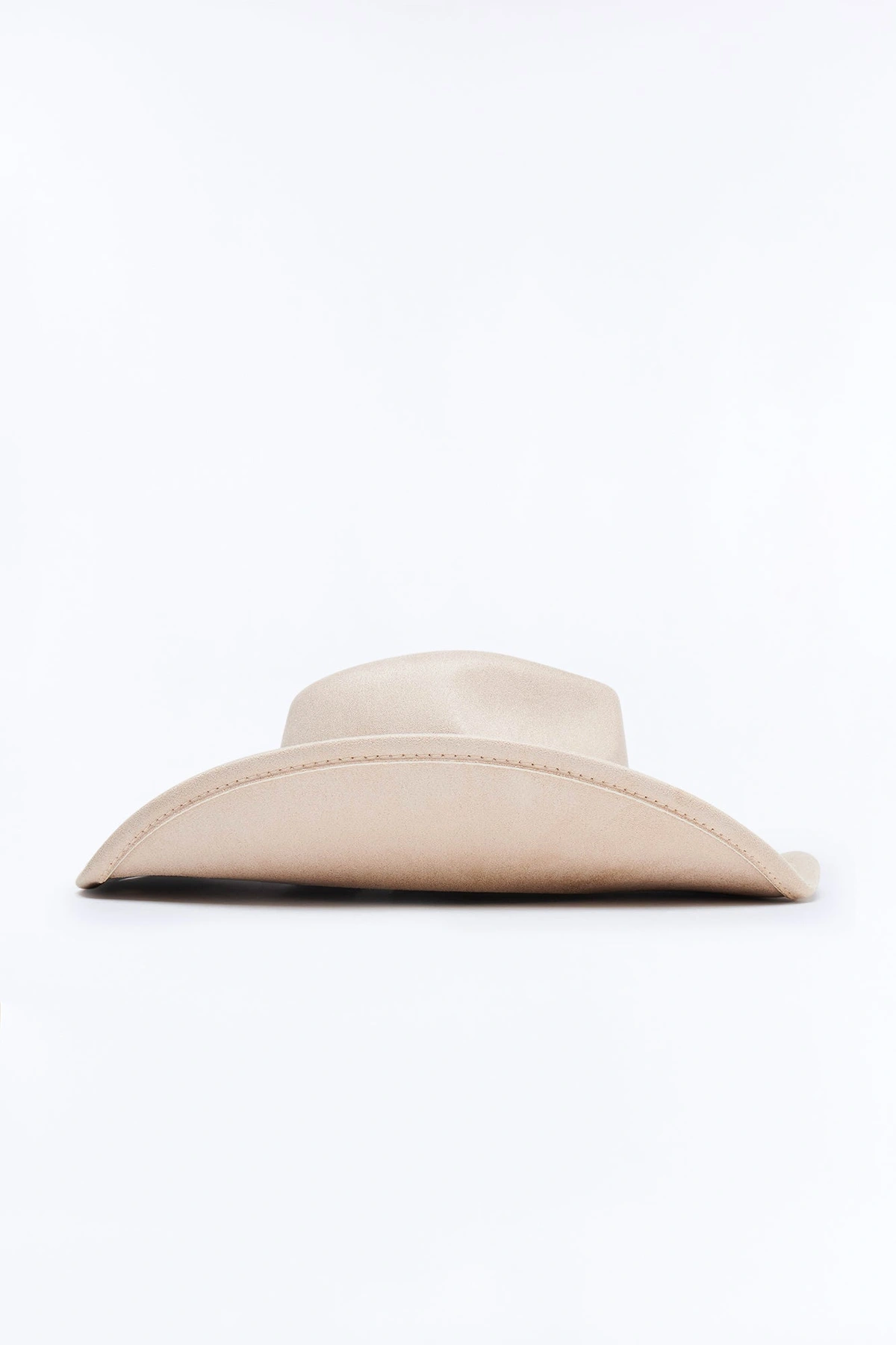 Ride On By Faux Suede Cowboy Hat - Taupe — Bege acinzentado